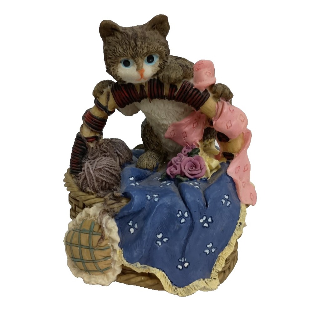 Vintage Cat Kitten In Yarn Basket With Blanket Musical Figurine Hand Painted